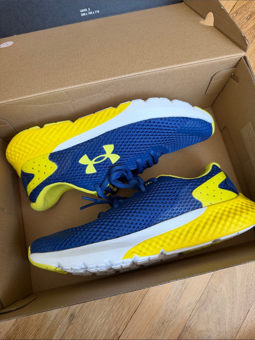 NIB Under Armour BGS Charged Rogue 3 Blue and Yellow Kids Athletic Sneakers